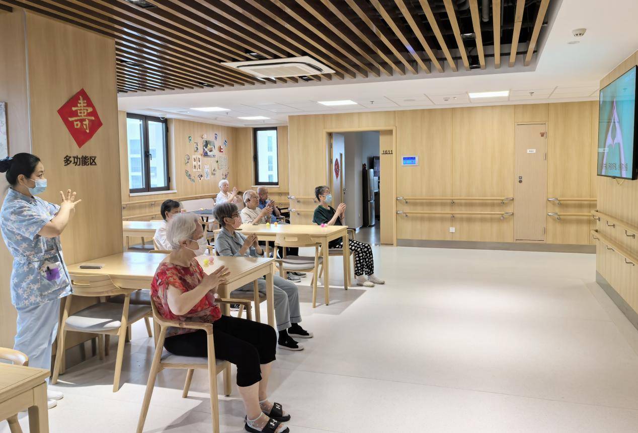 夏日清凉，颐养无忧——养老机构推出“夏日定制短托服务”为长者解暑
